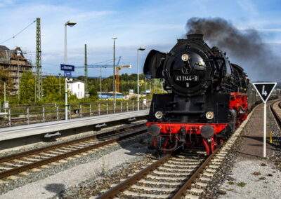 Nostalgische Eisenbahnromantik mit dem Zwergen-Express