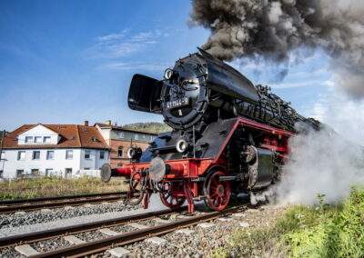 Nostalgische Eisenbahnromantik mit dem Zwergen-Express