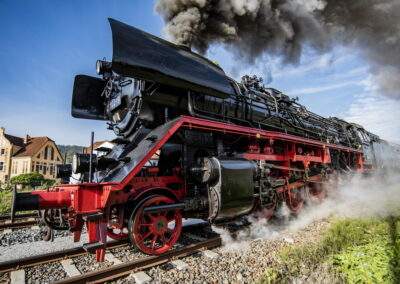 Nostalgische Eisenbahnromantik mit dem Zwergen-Express