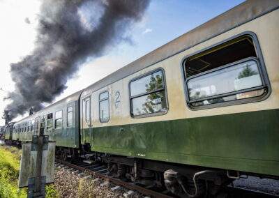 Nostalgische Eisenbahnromantik mit dem Zwergen-Express