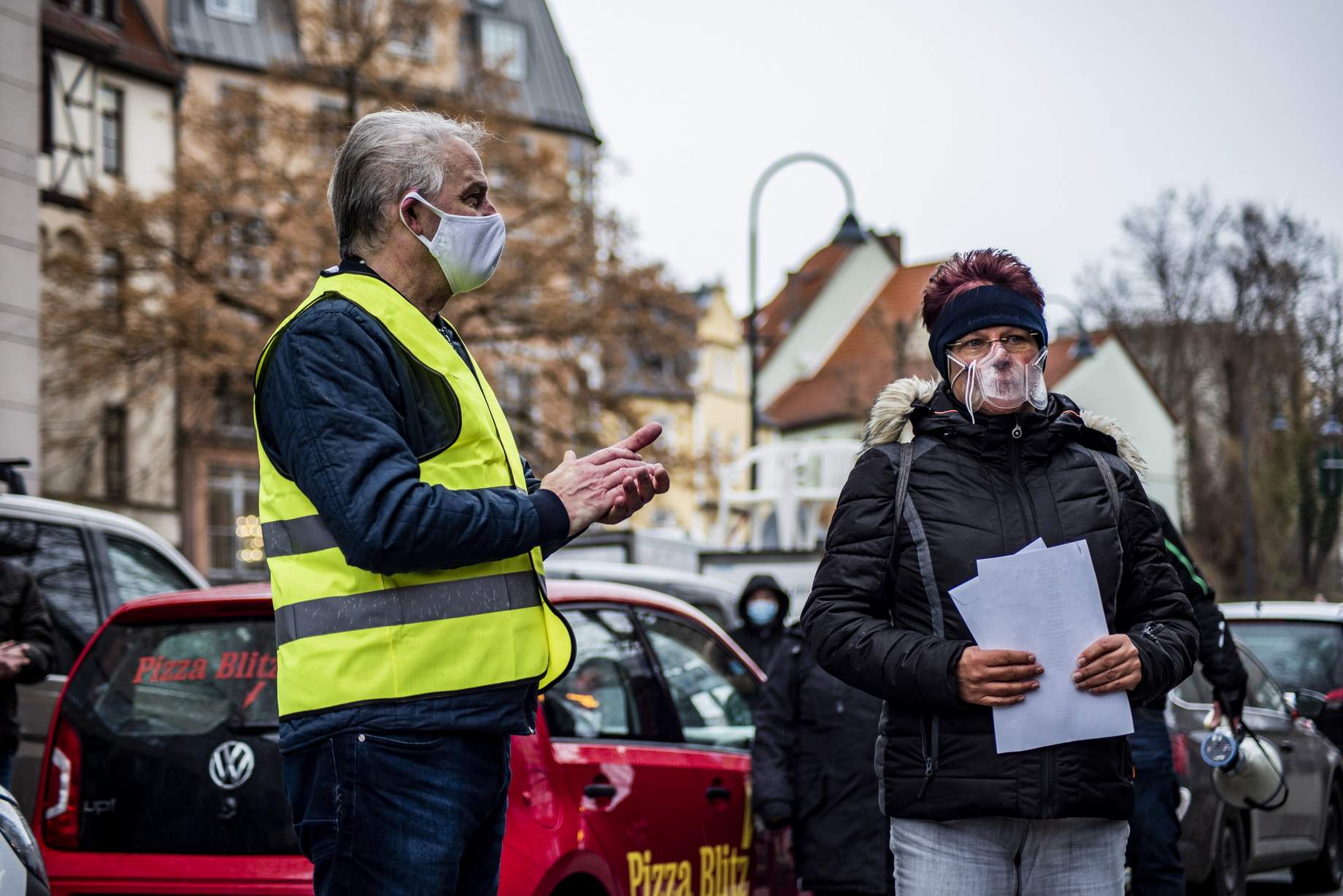 Aktion "Leere Stühle Jena” – Gastronomie braucht Hilfe 286 Gastronomen, Dienstleister und Solo-Selbständige bangen um ihre Existenz