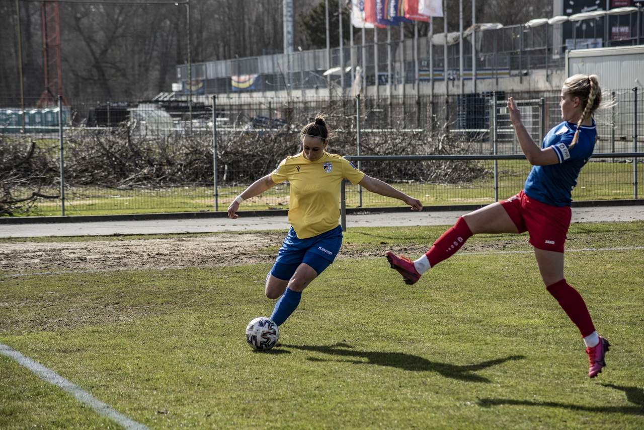 FC Carl Zeiss Jena Frauen vs Turbine Potsdam 151 Unentschieden zum Liganeustart am Sonntag-Nachmittag: FCC Frauen gegen Turbine Potsdam II 1:1 (0:0)