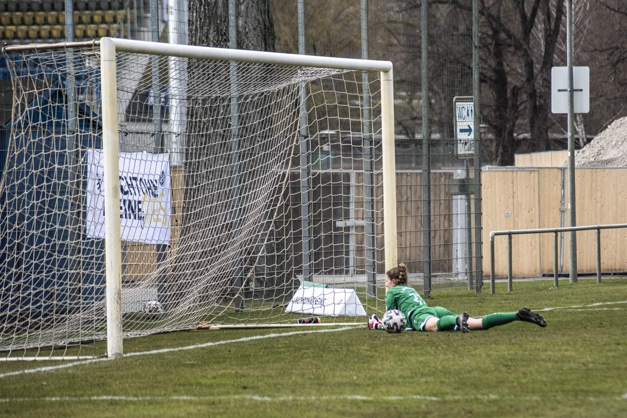 FC Carl Zeiss Jena Frauen vs Turbine Potsdam 153 Unentschieden zum Liganeustart am Sonntag-Nachmittag: FCC Frauen gegen Turbine Potsdam II 1:1 (0:0)