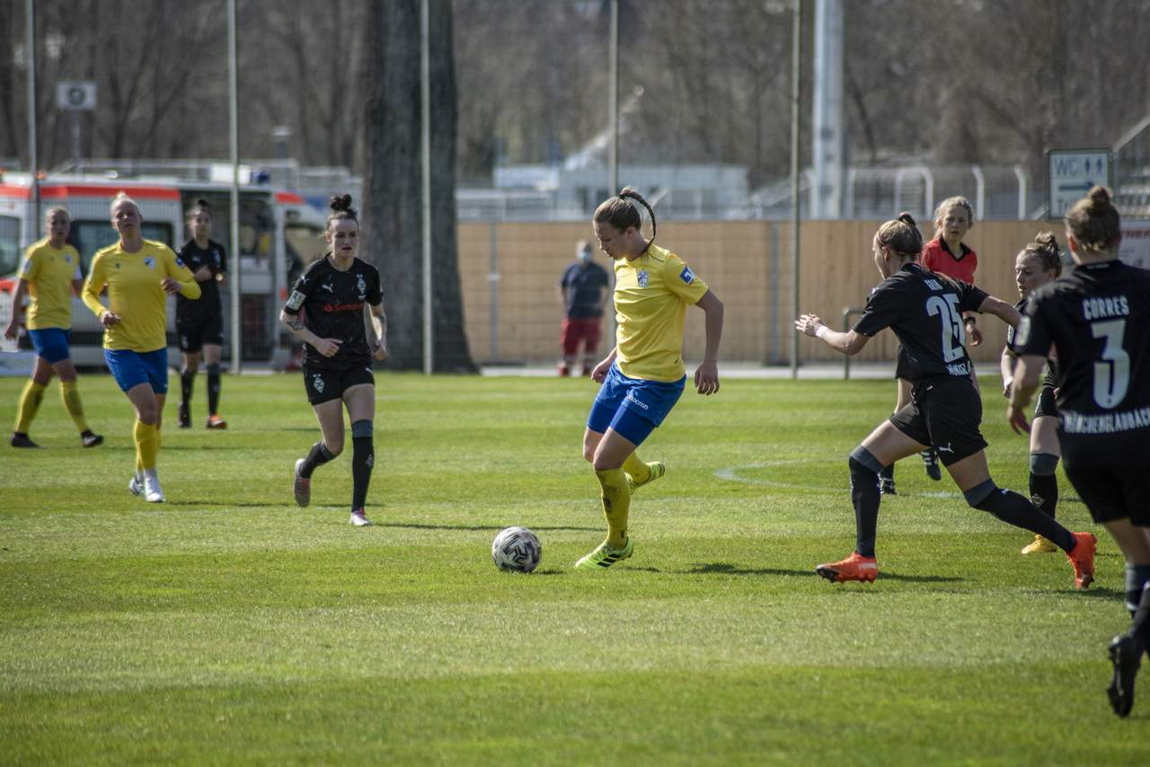 FCC Frauen feiern Saisonheimsieg gegen M’Gladbach 39 FC Carl Zeiss Jena – Borussia Mönchengladbach 3:0 (1:0) am Mittwoch im EAS