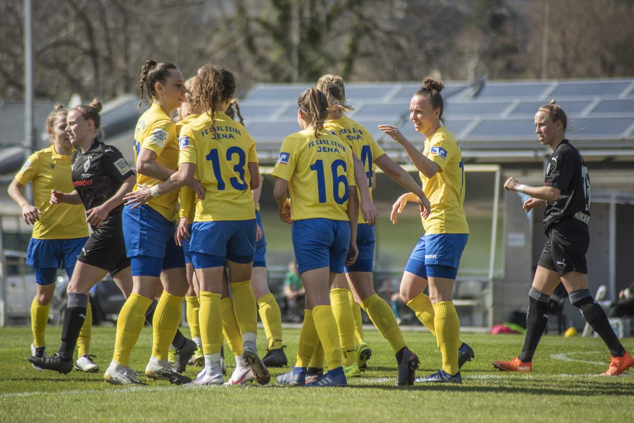 FCC Frauen: Verdienter erster Saisonheimsieg gegen M’Gladbach FCC Frauen: Verdienter erster Saisonheimsieg gegen M’Gladbach