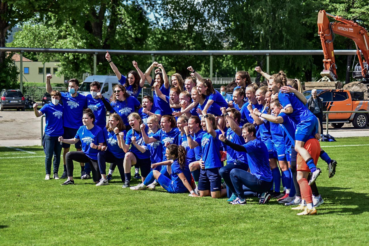 ERSTKLASSIG!!! Die FCC Frauen spielen in der 1. LIGA! ERSTKLASSIG!!! Die FCC Frauen spielen in der 1. LIGA!