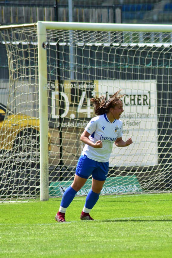 Die Frauen des FC Carl Zeiss Jena spielen wieder in der 1. Frauen – Bundesliga. 1 Der Aufstieg in die 1. Frauen Bundesliga ist geschafft. FC Carl Zeiss Jena Frauen.