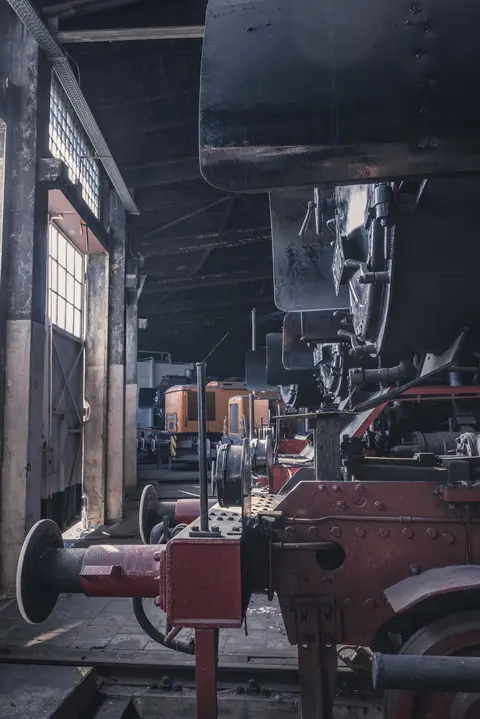 Lost Place: Sehr viel Rost und Metall auf Schienen geparkt 34 Lostplaces - Impressionen und Fotomomente, rustikal, rostig und sehr viel Nostalgie.