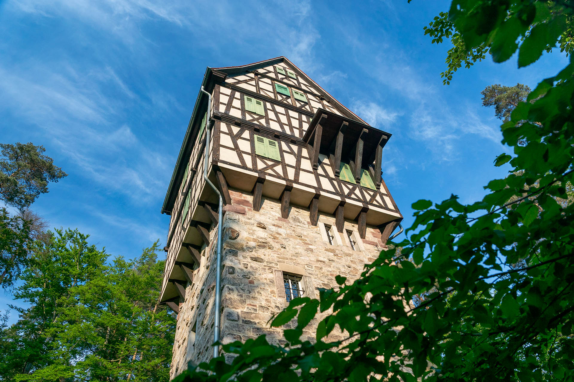 Jagdanlage Rieseneck & Herzogstuhl: Einzigartige Jagdarchitektur in Thüringen 2 Der Herzogstuhl ist ein Jagdschlösschen auf dem Gelände der Jagdanlage Rieseneck. Foto: Christian Engel, Jenafotografx