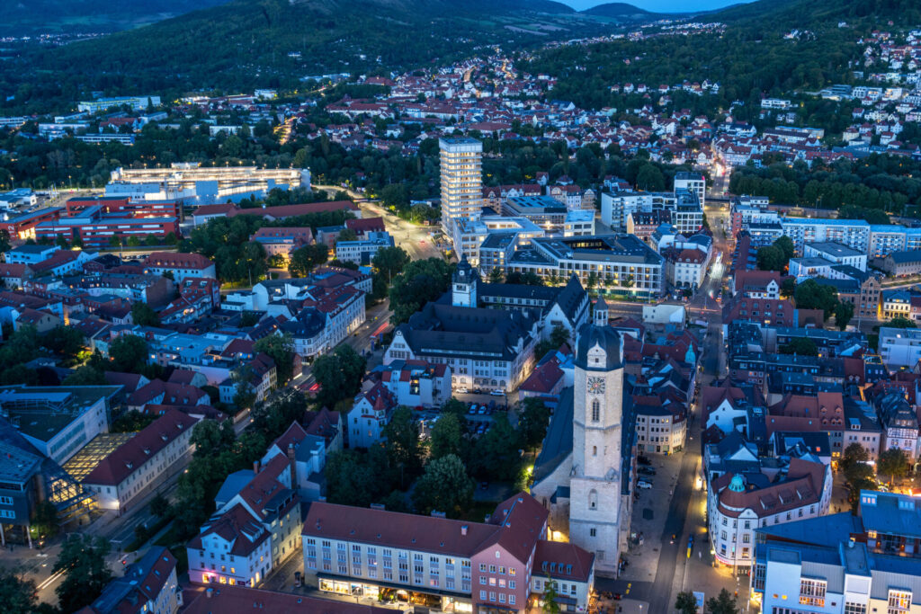 Abendstimmung im Jenaer Stadtzentrum. Langzeitbelichtung vom JenTower aus.
