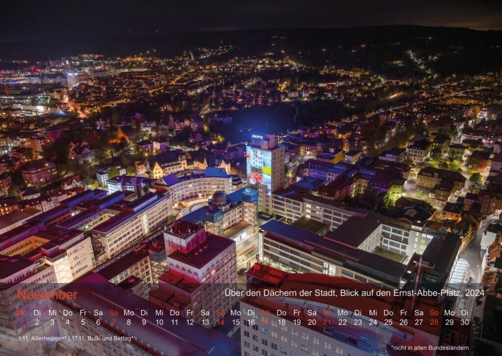 November – Jentower: Weitblick über den Ernst-Abbe-Platz aus luftiger Höhe.